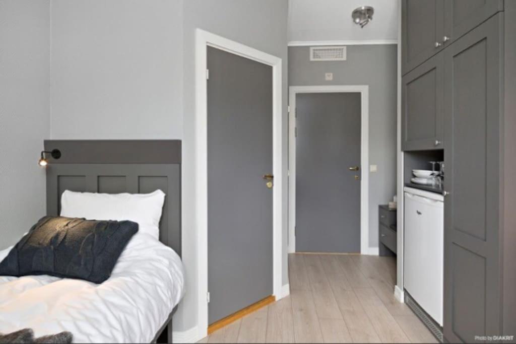 Comfy Studio Near Airport Appartement Garder Buitenkant foto
